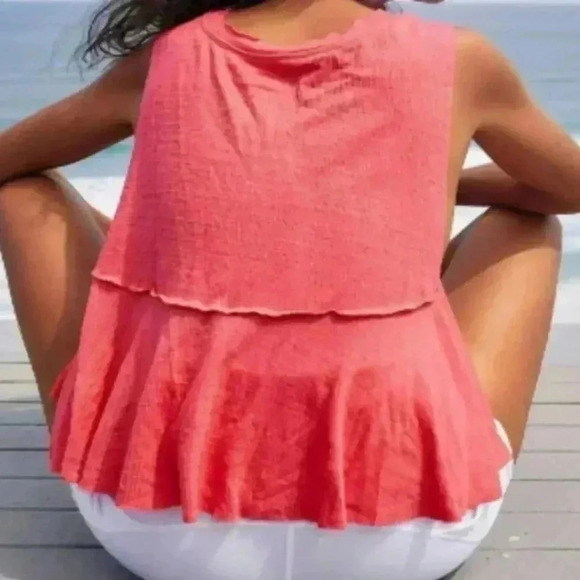 🆕Free People Bright Red Full Hearts Tank L 🆕 - Picture 3 of 15